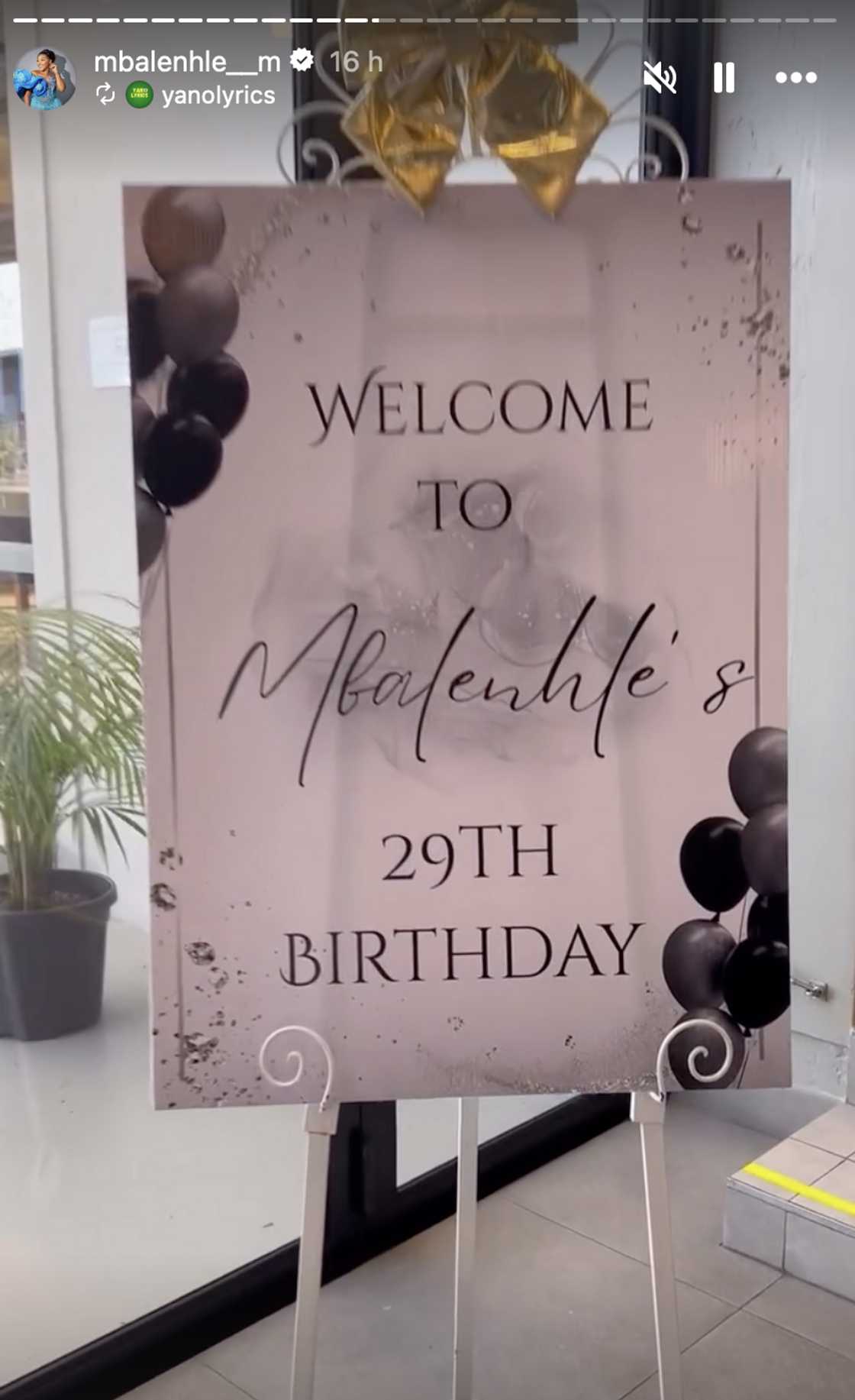 Mbalenhle Mavimbela hosted a lavish dinner for her birthday Mbalenhle Mavimbela hosted a lavish dinner for her birthday