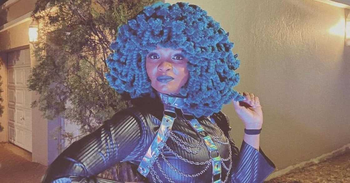 Moonchild Sanelly shows off her girlfriend, Mzansi reacts Moonchild Sanelly shows off her girlfriend, Mzansi reacts