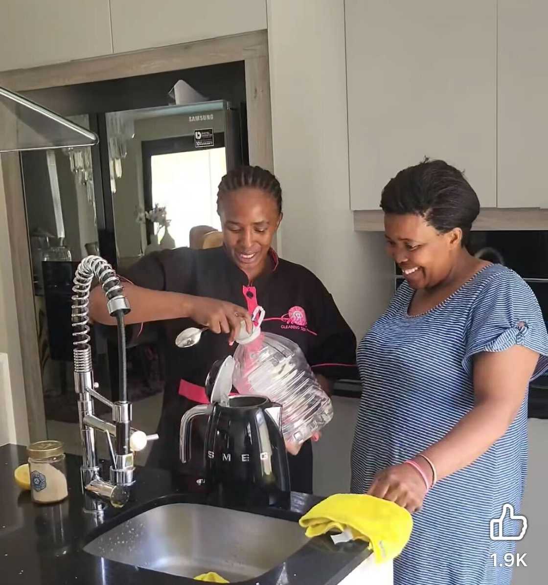 Mbali Nhlapo, the housekeeper, wowed South Africans with her clever kettle cleaning hack. Mbali Nhlapo, the housekeeper, wowed South Africans with her clever kettle cleaning hack.