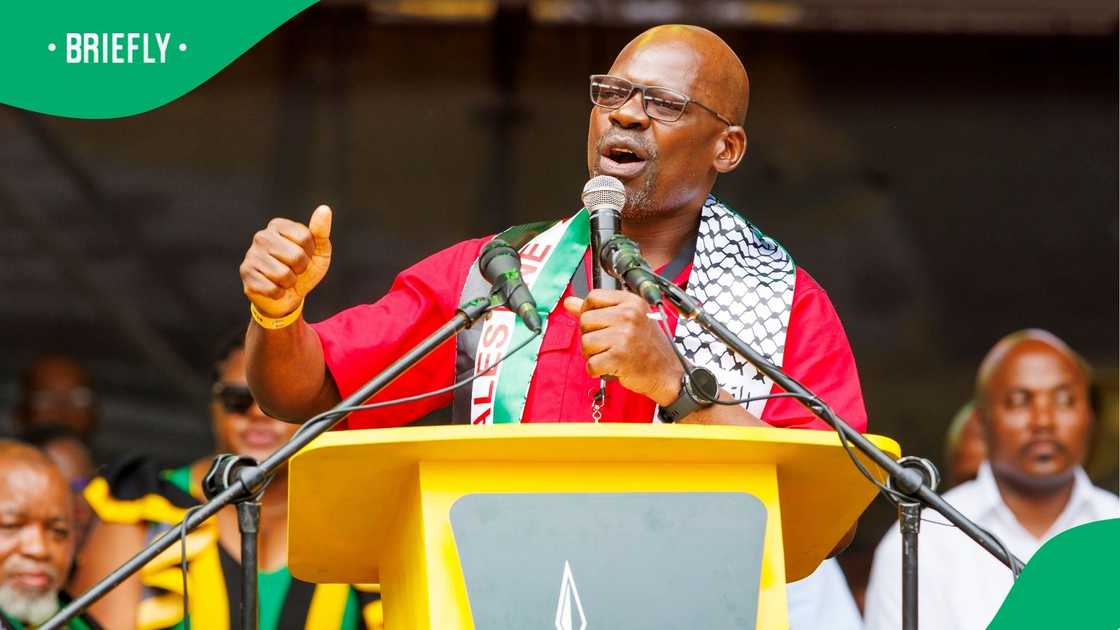 Solly Mapaila confirmed the SACP's decision to go it alone for the 2026 Local Government Elections. Solly Mapaila confirmed the SACP's decision to go it alone for the 2026 Local Government Elections.