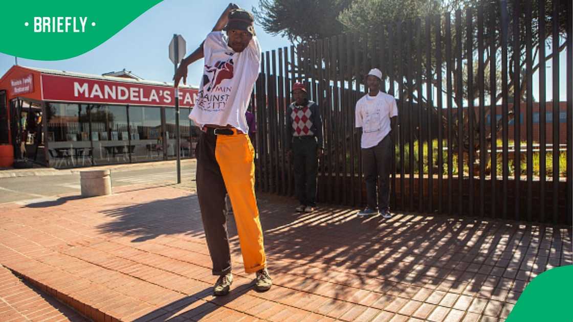 Kwaito dancers represent South Africa in Europe Kwaito dancers represent South Africa in Europe