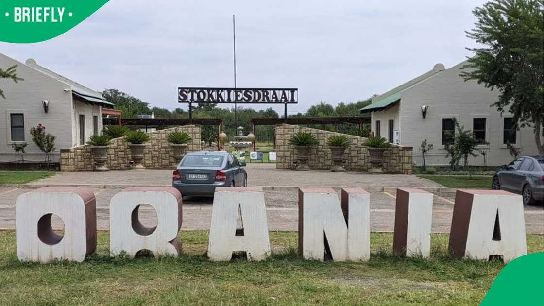 A picture of Orania.