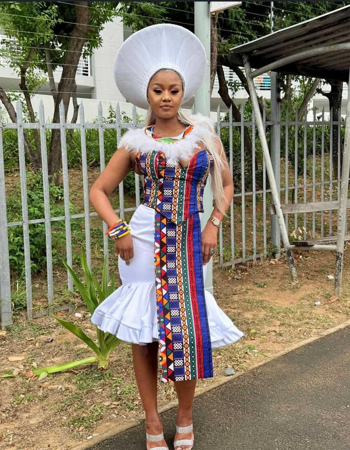 Babes Wodumo comforted an emotional fan. Babes Wodumo comforted an emotional fan.