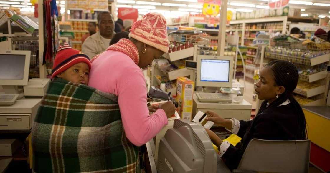 R7 911, Decent Standard of Living, South Africa R7 911, Decent Standard of Living, South Africa
