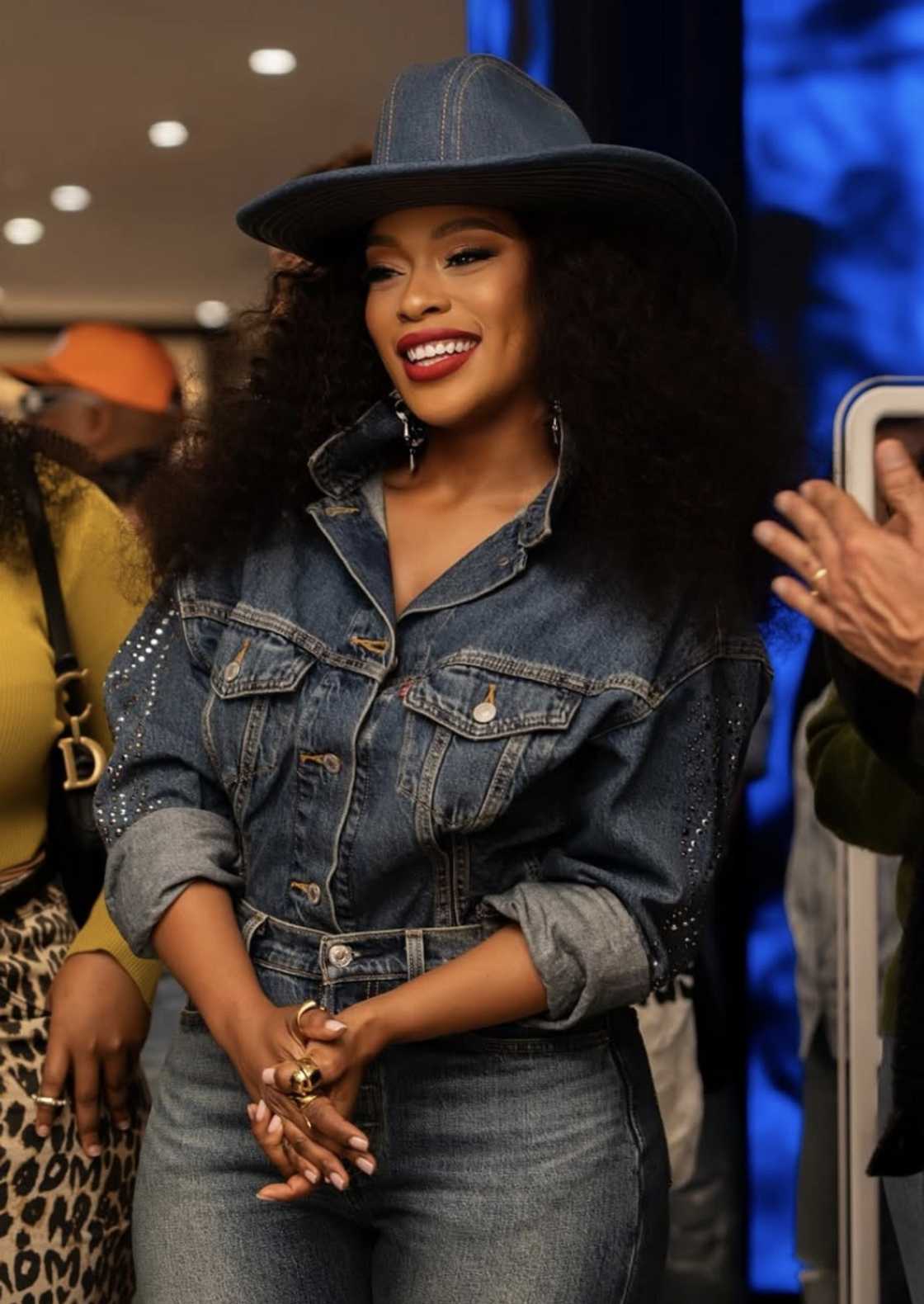 Nomzamo Mbatha was named the face of Levi's Curvy range Nomzamo Mbatha was named the face of Levi's Curvy range