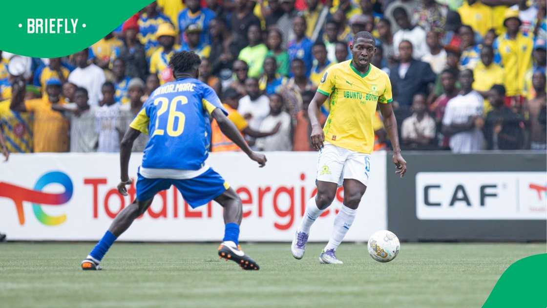 Aubrey Modiba, Mamelodi Sundowns, Saint-Eloi Lupopo, CAF Champions League. Aubrey Modiba, Mamelodi Sundowns, Saint-Eloi Lupopo, CAF Champions League.