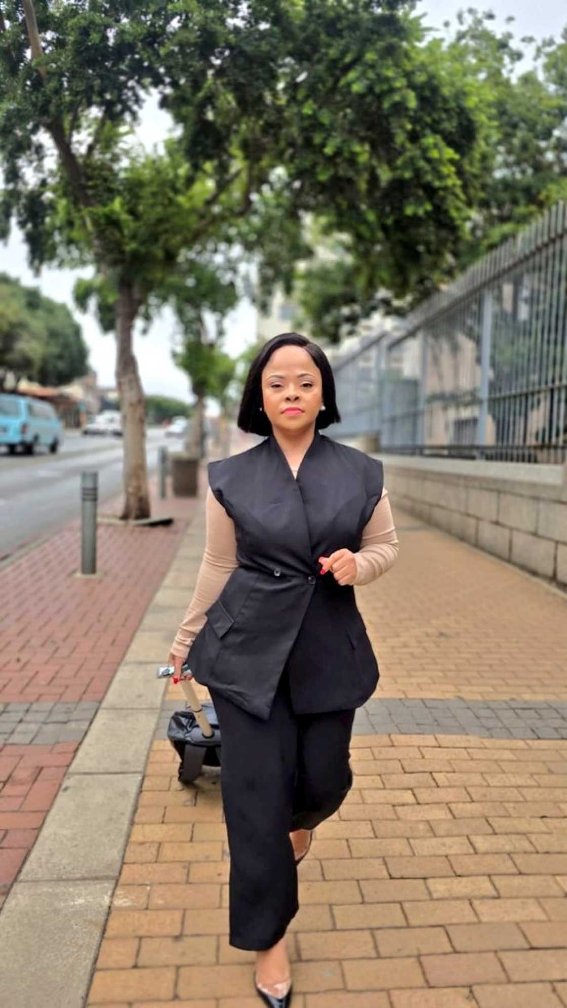 Chriselda Zozi Lewis mourns death of her father