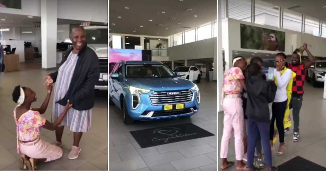 The whole family was there to hand over the new car The whole family was there to hand over the new car