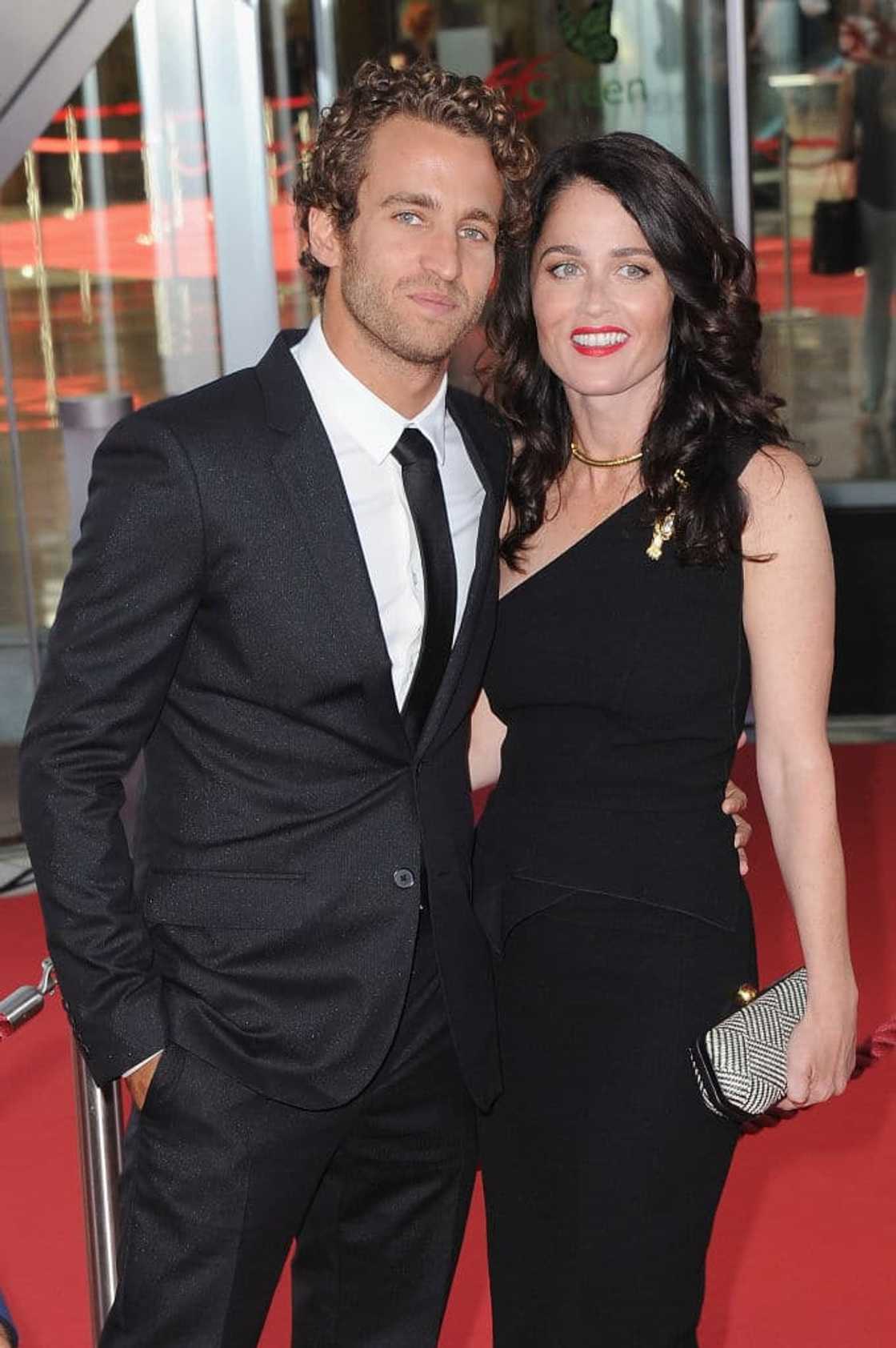 Robin Tunney, Pedro Pascal Robin Tunney, Pedro Pascal