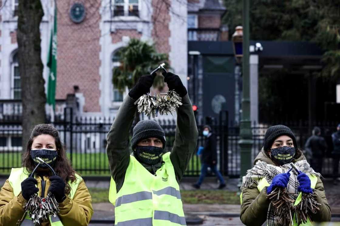 Activists of Amnesty International demonstrate in front of the Saudi embassy in Brussels in January 2021 for the release of blogger Raif Badawi Activists of Amnesty International demonstrate in front of the Saudi embassy in Brussels in January 2021 for the release of blogger Raif Badawi