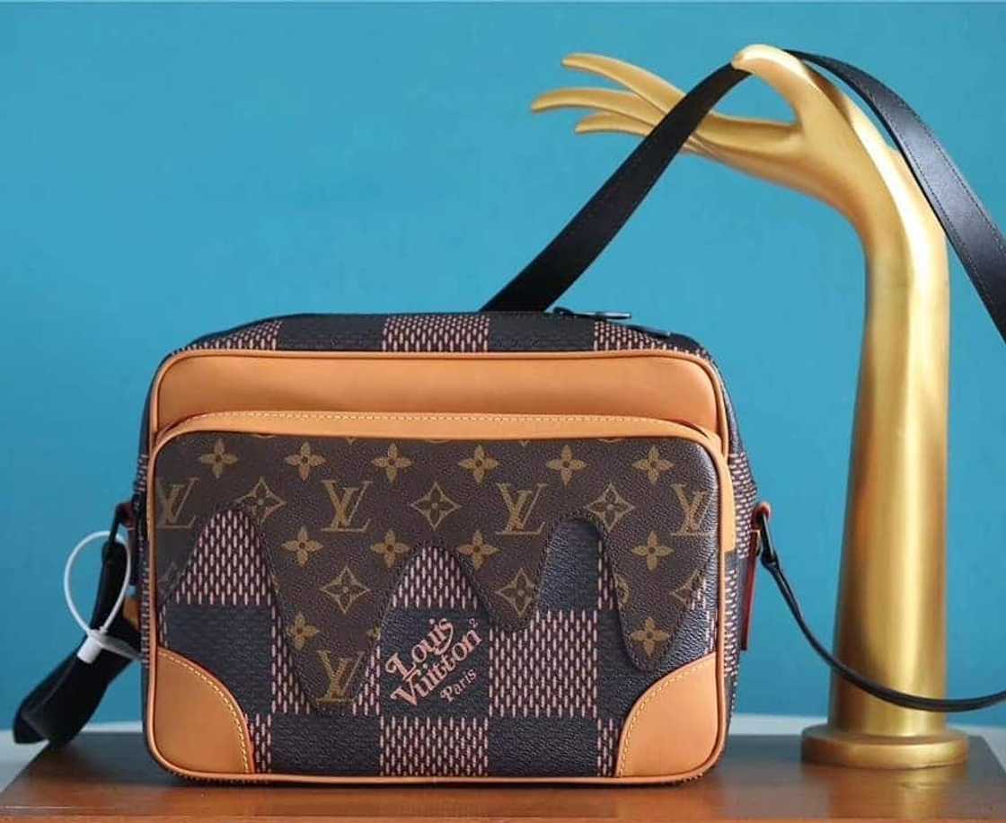Top 15 best purse brands Top 15 best purse brands