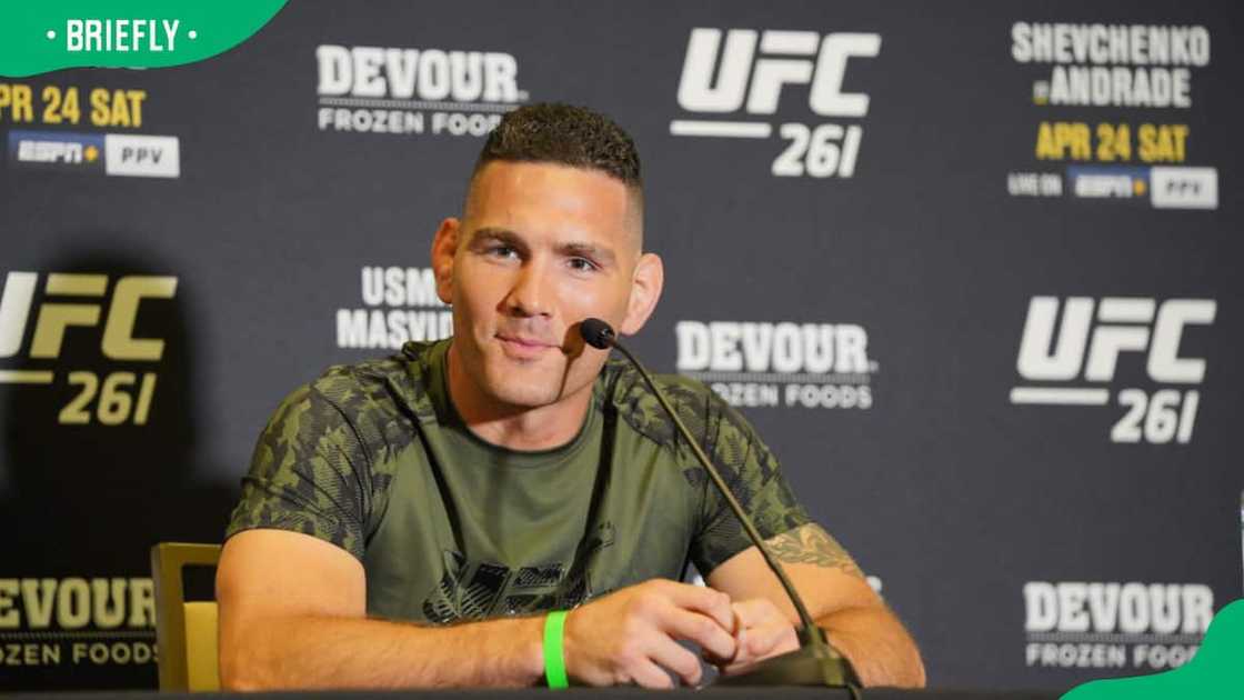 Chris Weidman meets at Omni Jacksonville Hotel Chris Weidman meets at Omni Jacksonville Hotel