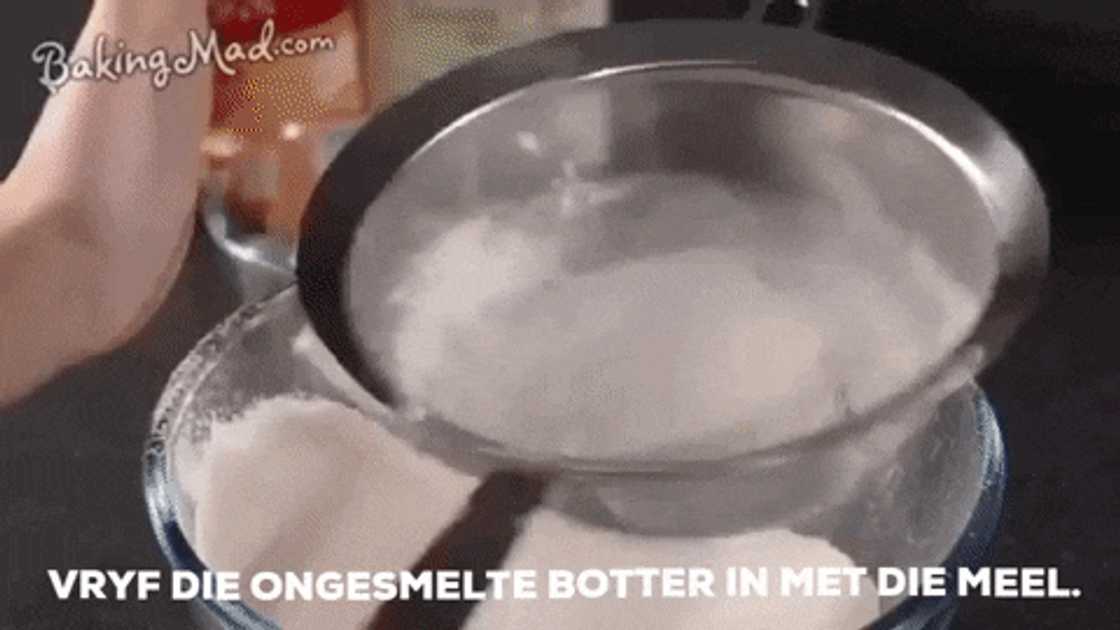 Sif die droë bestandele bymekaar Sif die droë bestandele bymekaar