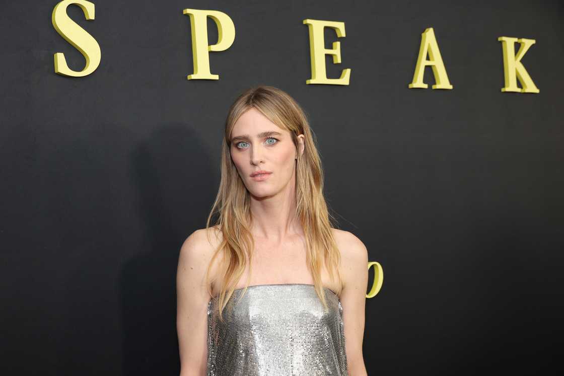 Mackenzie Davis attends the "Speak No Evil" New York premiere at DGA Theatre in New York City Mackenzie Davis attends the "Speak No Evil" New York premiere at DGA Theatre in New York City