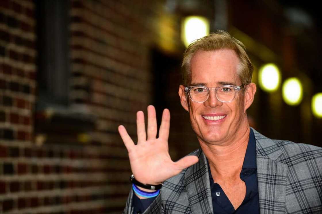 Joe Buck: net worth, age, children, wife, salary, hall of fame, education, profiles