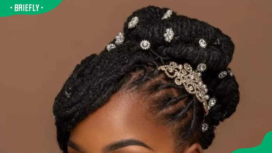 How do you tie your hair for a wedding? How do you tie your hair for a wedding?