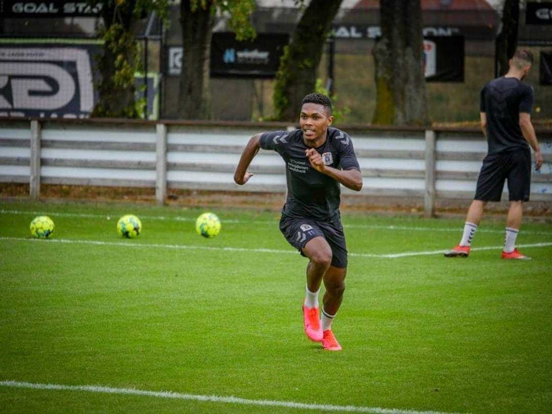 South African soccer players South African soccer players