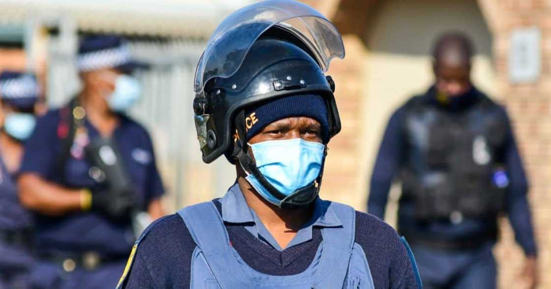 SAPS officer SAPS officer