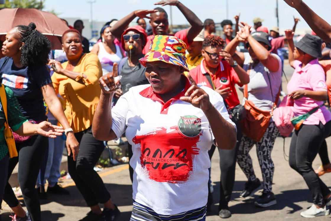 Westbury resident put an end to Nehawu protest outside Rahima Moosa Hospital