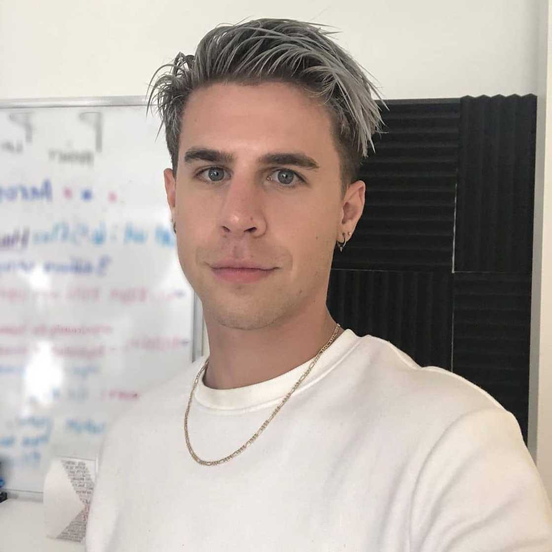 Eric Mondo Eric Mondo