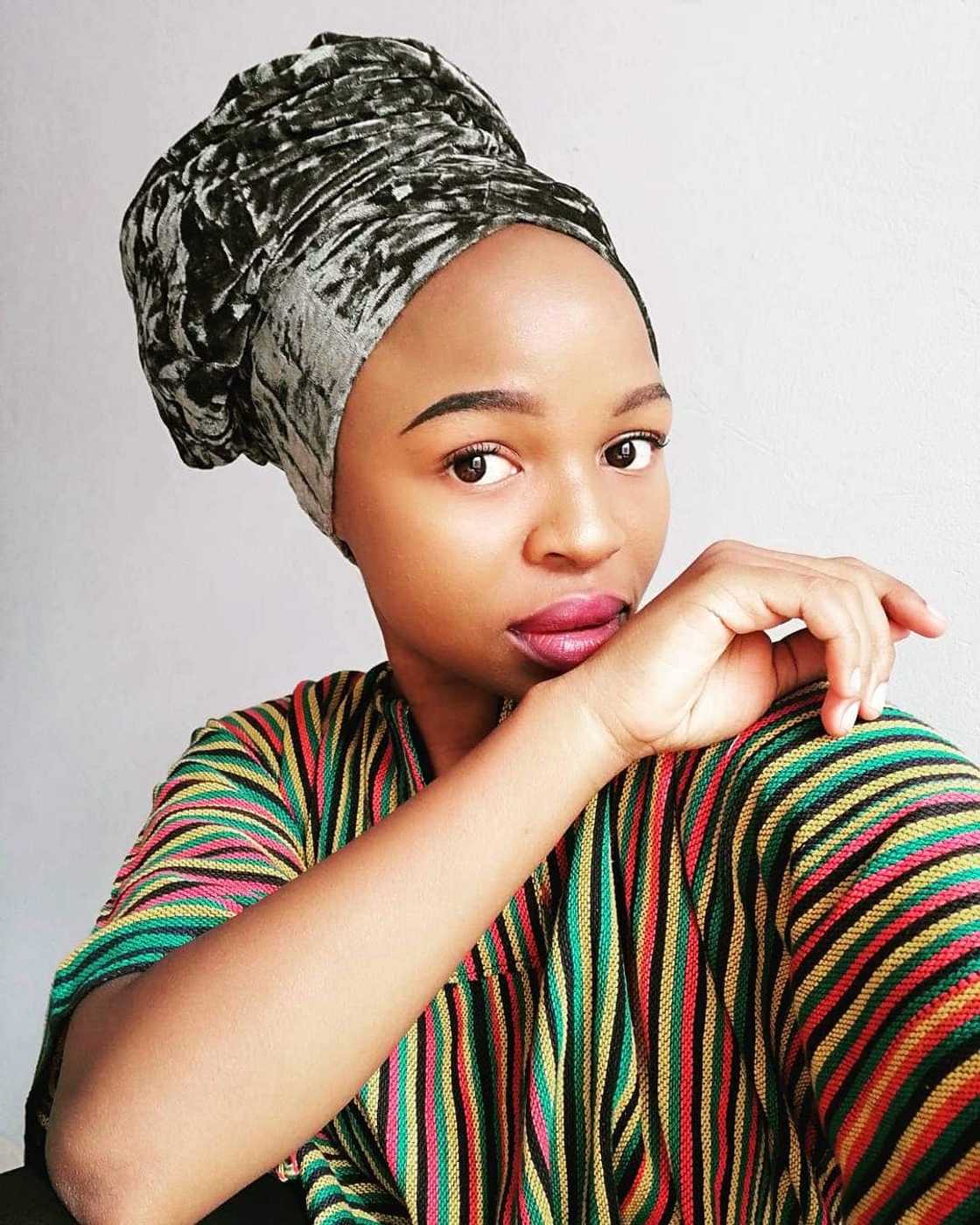 Naledi Chirwa biography: age, nationality, education, actor and video (fees must fall) Naledi Chirwa biography: age, nationality, education, actor and video (fees must fall)