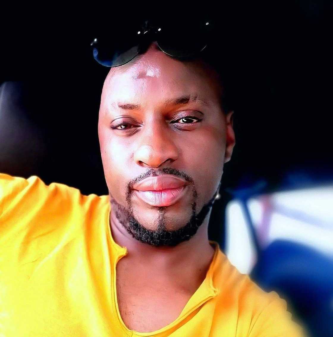 Many viewers agreed with his statement, noting that there was nothing wrong with the woman's hair Many viewers agreed with his statement, noting that there was nothing wrong with the woman's hair