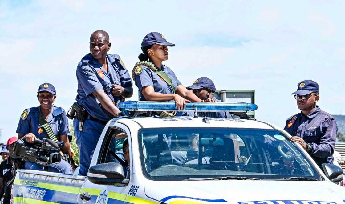 South Africans typically expect more from SAPS officers South Africans typically expect more from SAPS officers