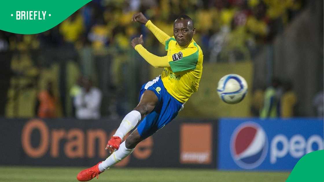 Khama Billiat in action for Mamelodi Sundowns