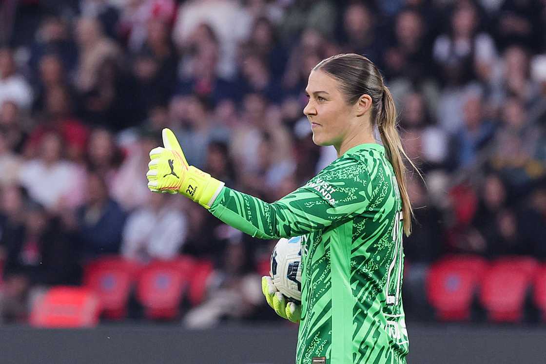 Mary Earps Mary Earps