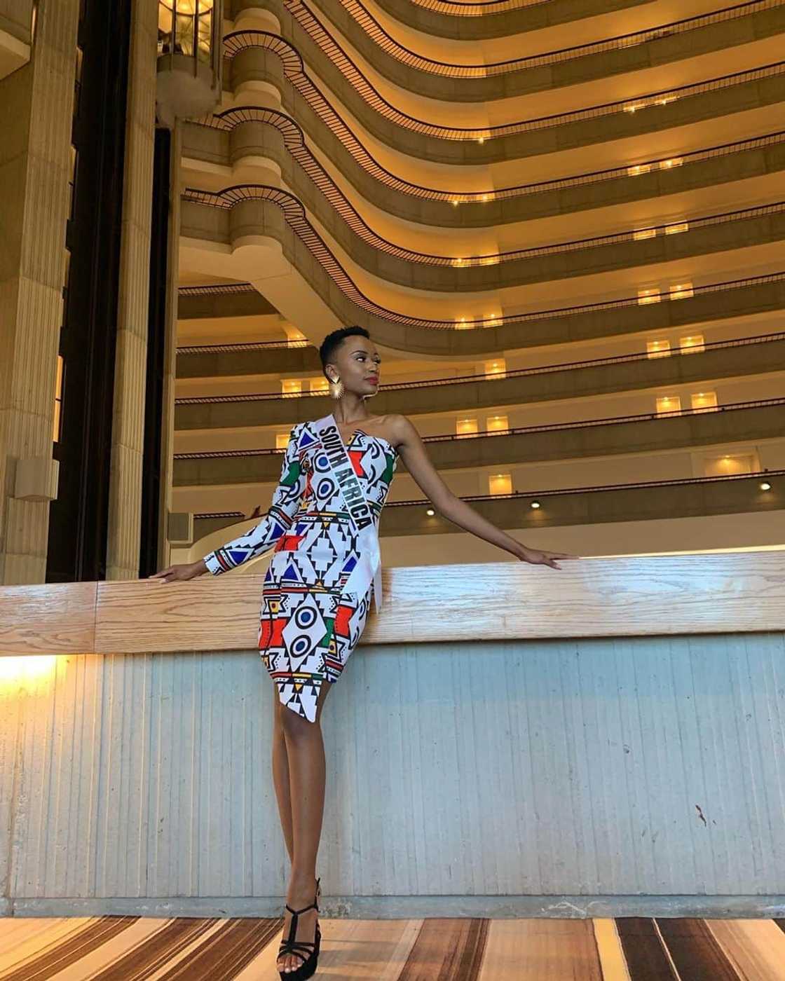 Zozibini Tunzi biography: age, family, education, Miss Universe, quotes, profile and Instagram Zozibini Tunzi biography: age, family, education, Miss Universe, quotes, profile and Instagram