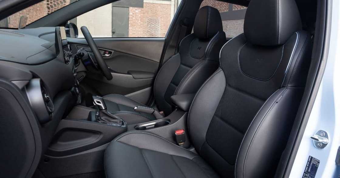 Hyundai’s all-new KONA N pairs exhilarating performance with balanced everyday driving Hyundai’s all-new KONA N pairs exhilarating performance with balanced everyday driving