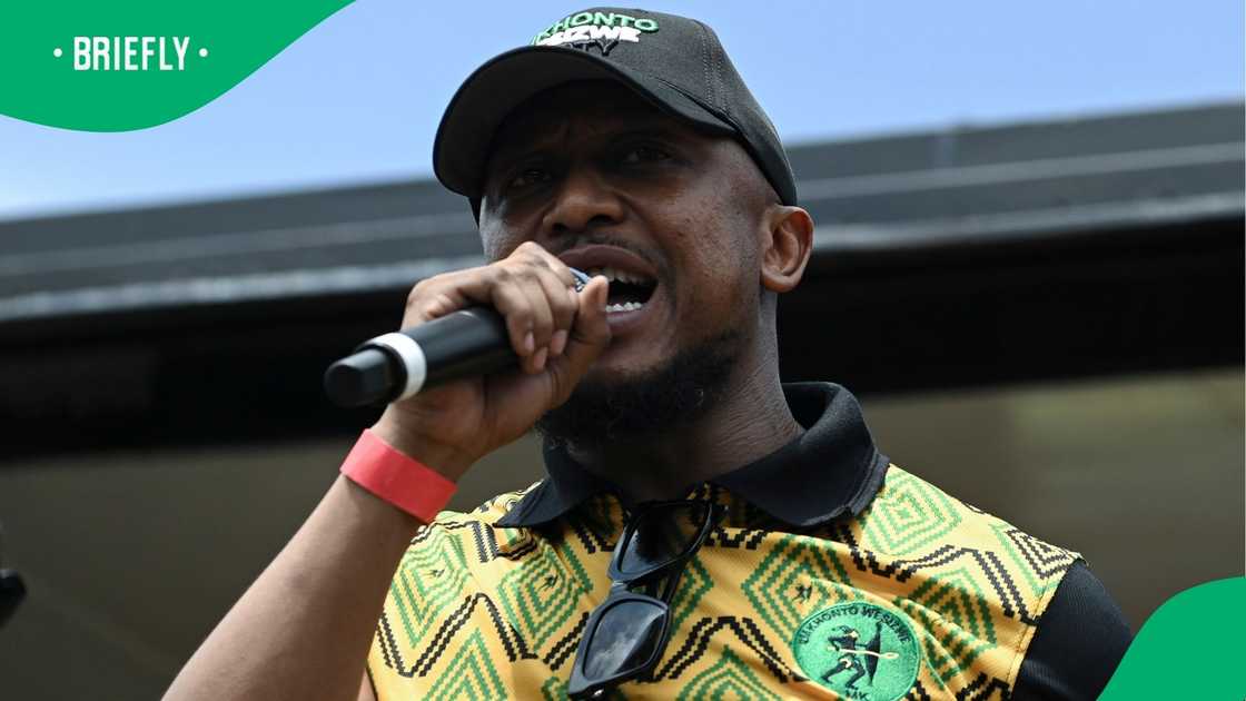 National Spokesperson Nhlamulo Ndhlela wants President Ramaphosa to step down National Spokesperson Nhlamulo Ndhlela wants President Ramaphosa to step down