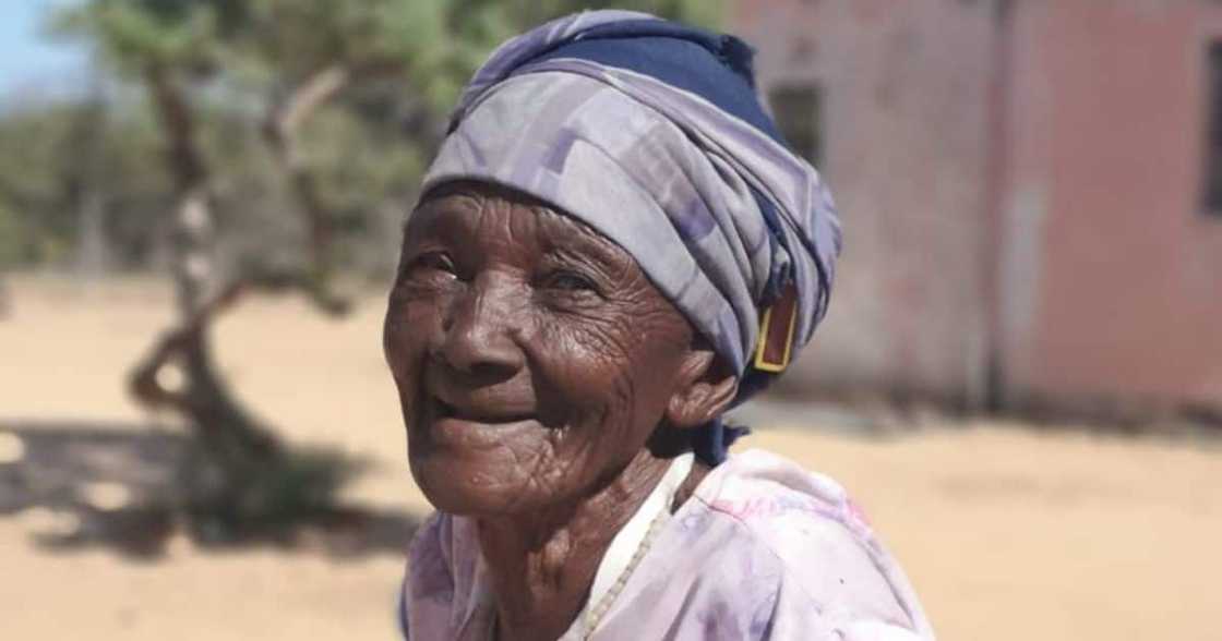 Gogo, 100 years old, walks 2km, drinking, drinking buddies, South Africa, Mzansi loves her Gogo, 100 years old, walks 2km, drinking, drinking buddies, South Africa, Mzansi loves her