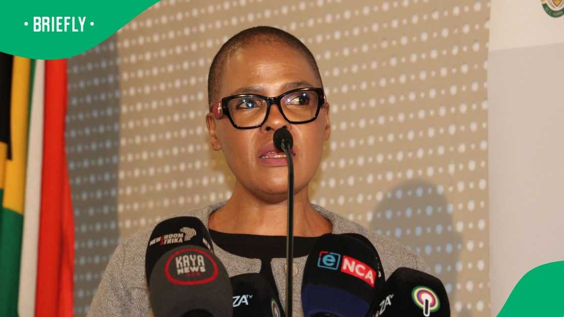 The CEO of Postbank, Nikki Mbengashe, said that deadlines for replacing SASSA cards has been extended The CEO of Postbank, Nikki Mbengashe, said that deadlines for replacing SASSA cards has been extended