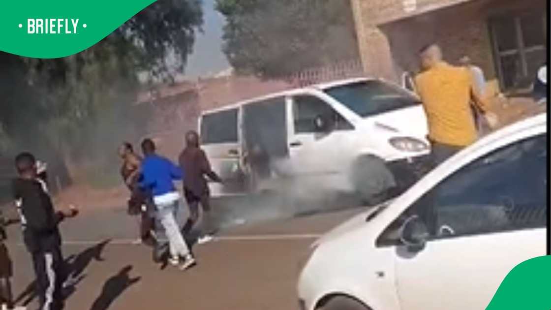 In the video, people could be heard shouting in panic, claiming that children were burning, although no learners were visible inside the minibus at the time.