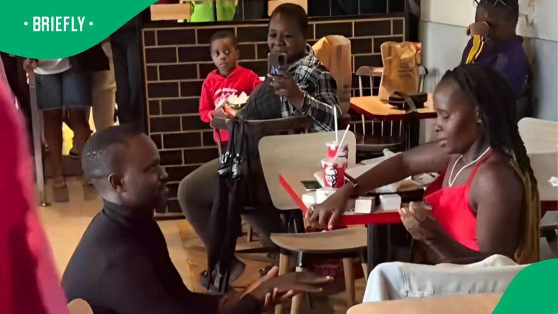 Unique KFC proposal goes viral Unique KFC proposal goes viral