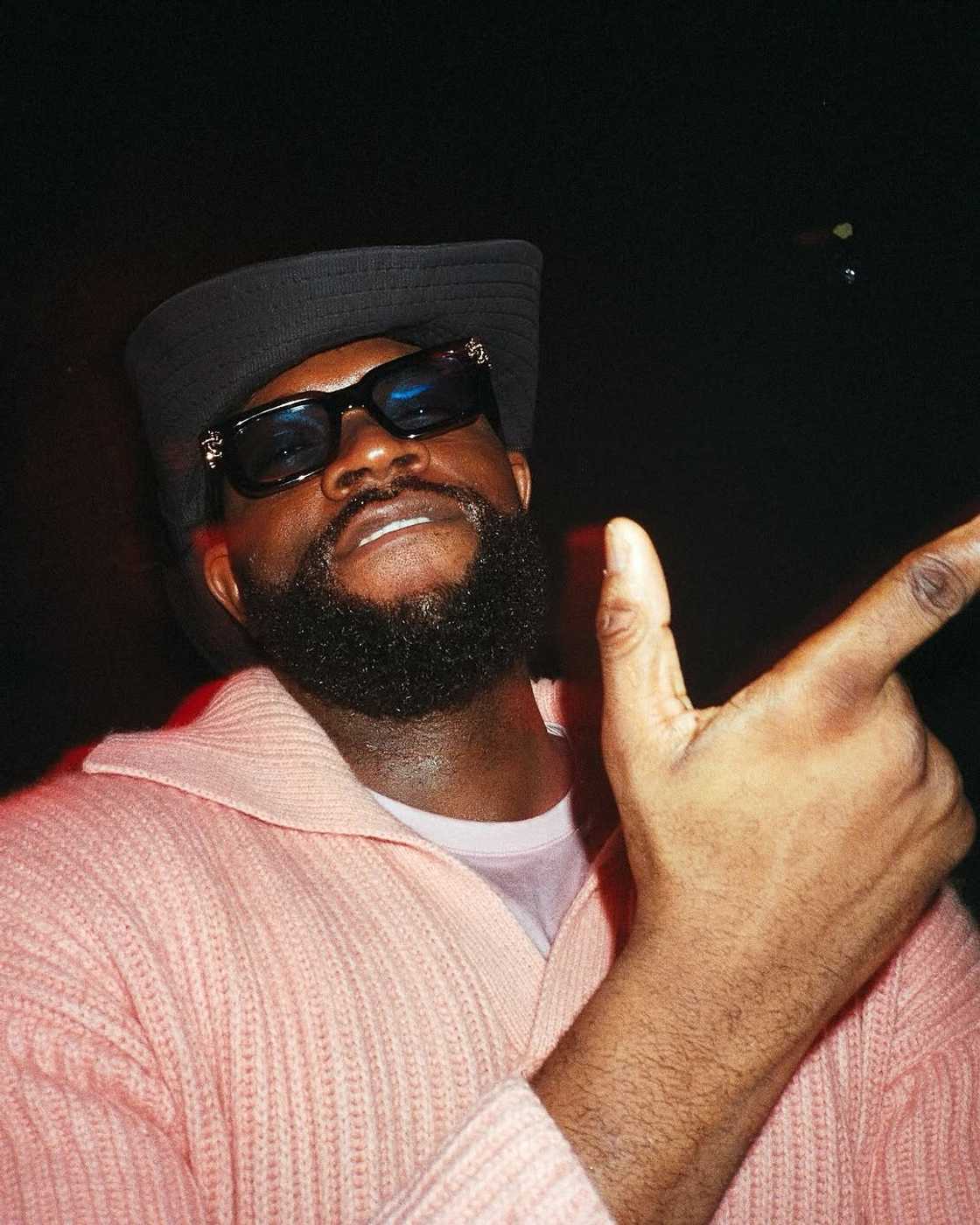 Some social media users warned tourists to be careful of Mzansi townships Some social media users warned tourists to be careful of Mzansi townships