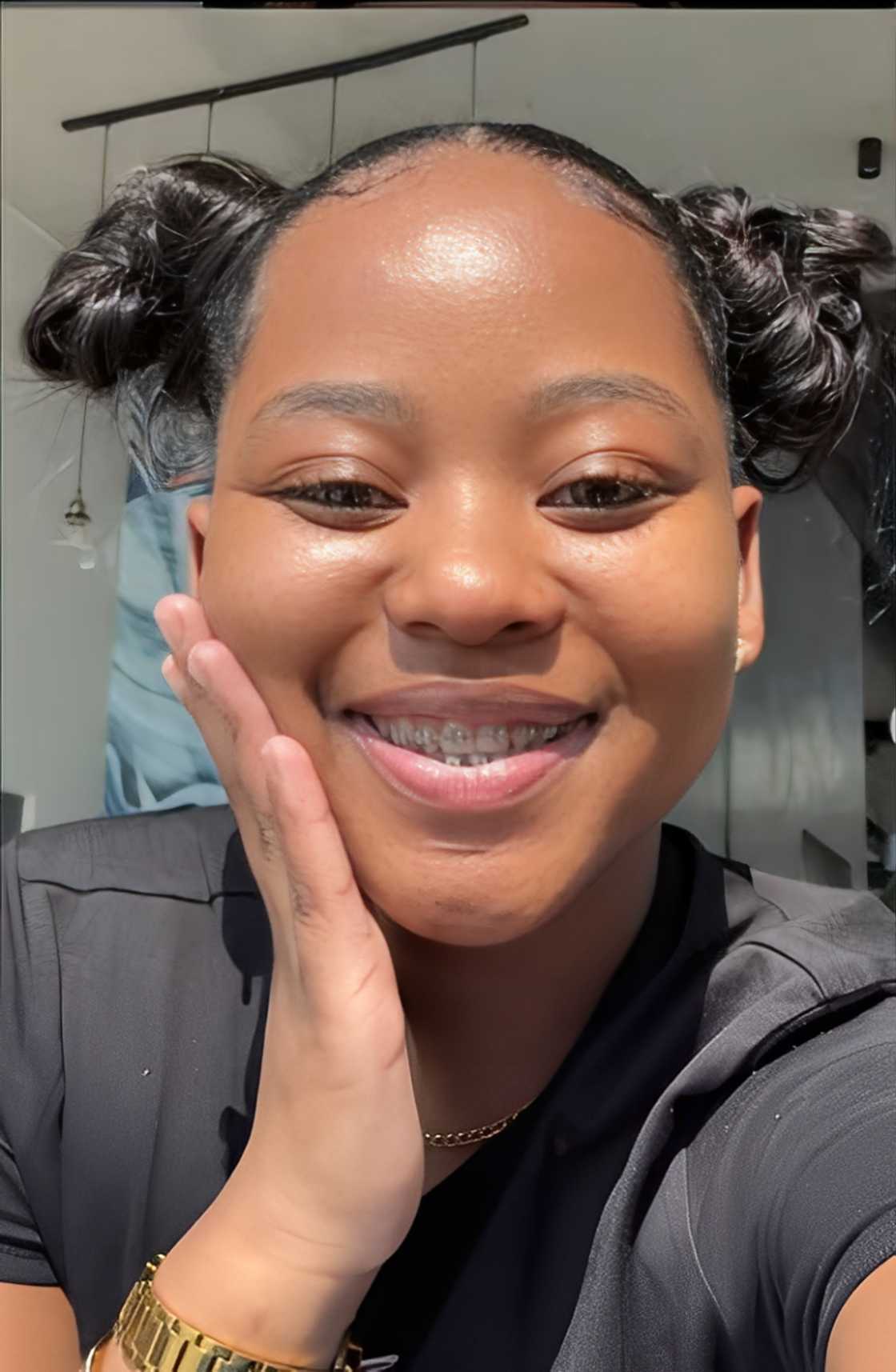 Netizens congratulated Naledi Aphiwe on renovating her home Netizens congratulated Naledi Aphiwe on renovating her home