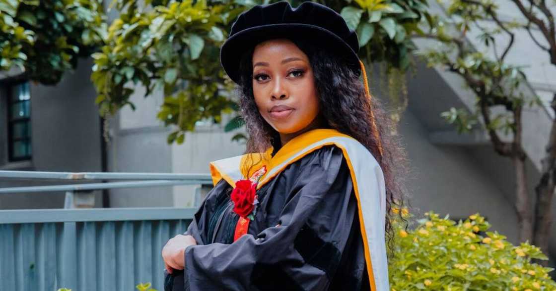 A pretty PhD graduate A pretty PhD graduate