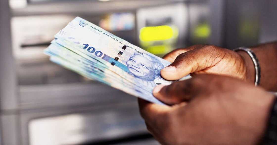 Man stoned, one hospitalised, armed robbers, stole R50k, stokvel, Limpopo Man stoned, one hospitalised, armed robbers, stole R50k, stokvel, Limpopo