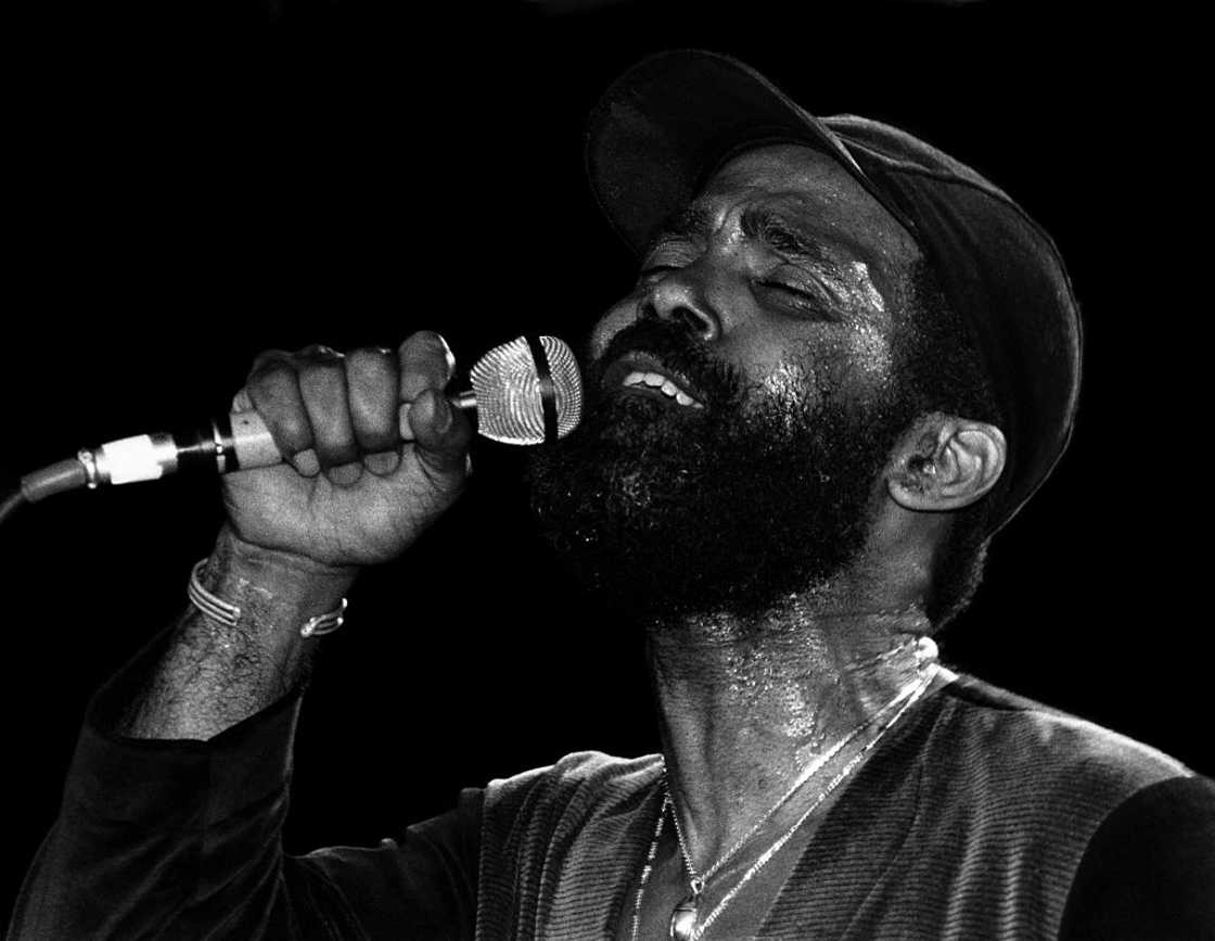 Frankie Beverly performs at the Rosemont Horizon
