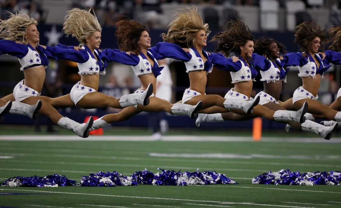 Dallas Cowboys NFL cheerleader salary