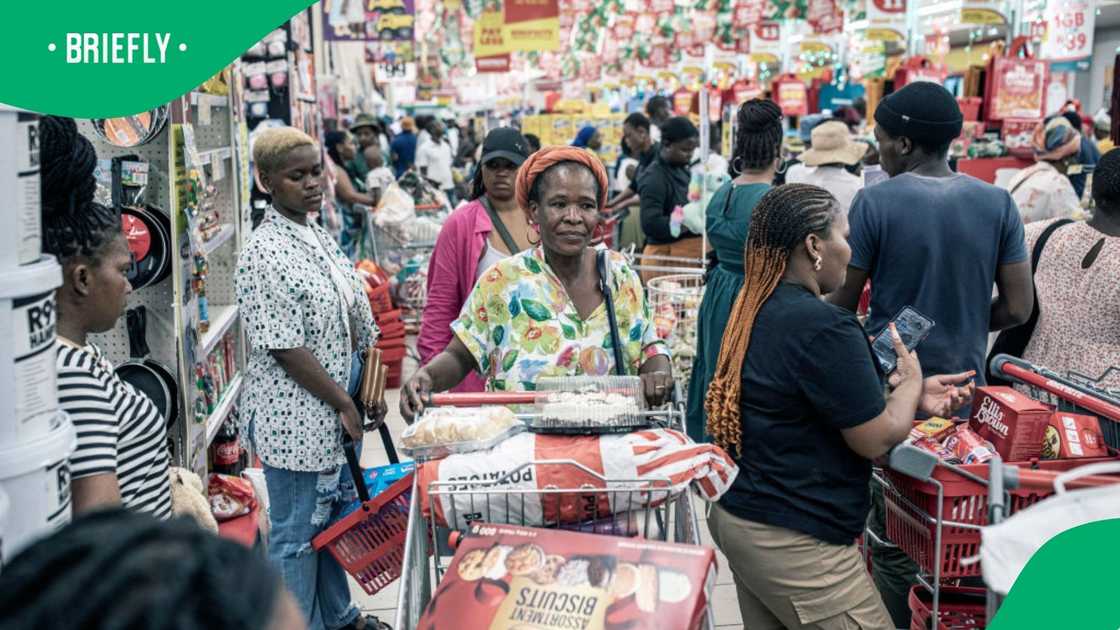 Almost a quarter of South African households struggle to have enough food for a month Almost a quarter of South African households struggle to have enough food for a month