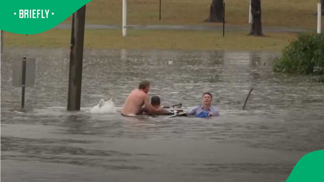 Murray and another bystander, Daniel Hainey, struggled to open the car before managing to pull the driver to safety moments before it submerged