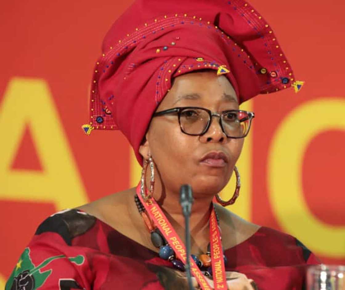 Veronica Mente Veronica Mente