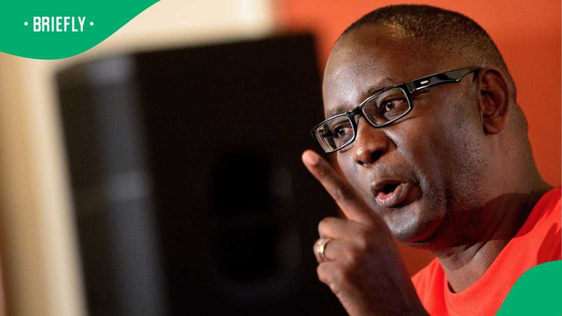 Zwelinzima Vavi wants the government to be held responsible for the death of miners at Stilfontein Zwelinzima Vavi wants the government to be held responsible for the death of miners at Stilfontein