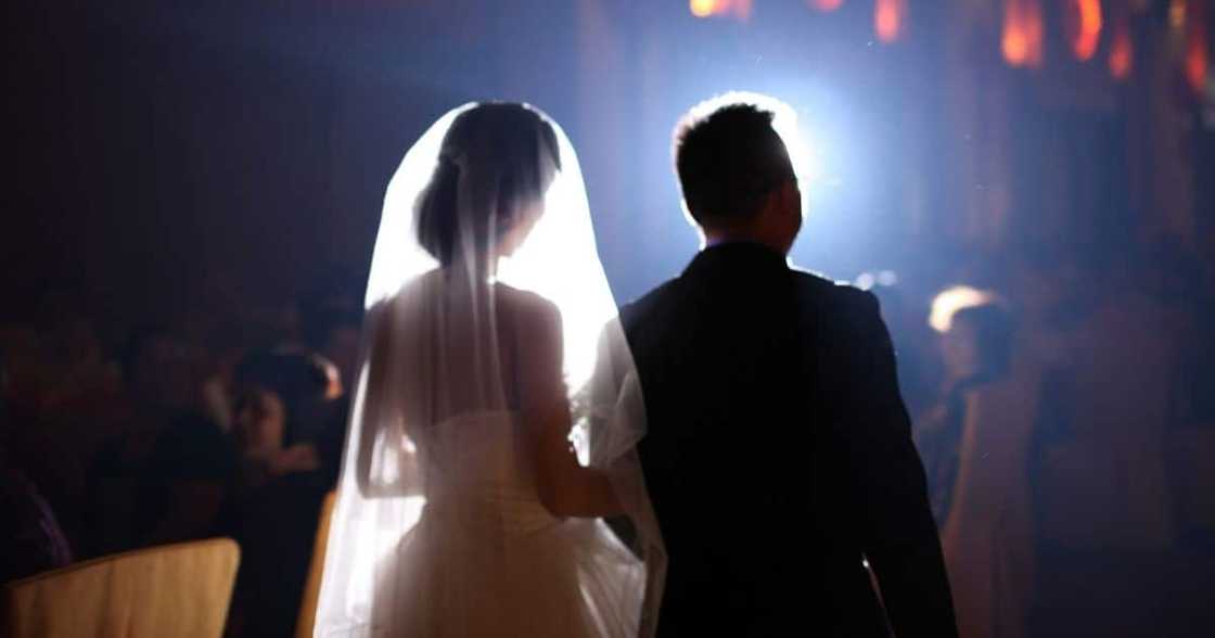 Cheeky couple, wedding, bride and groom, guests pay, expensive gifts, wedding gifts, Reddit, viral news Cheeky couple, wedding, bride and groom, guests pay, expensive gifts, wedding gifts, Reddit, viral news