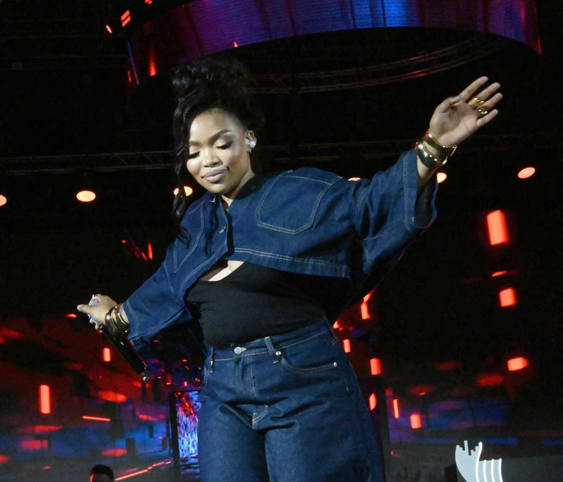 Netizens reacted to Babalwa M's recent live performance Netizens reacted to Babalwa M's recent live performance