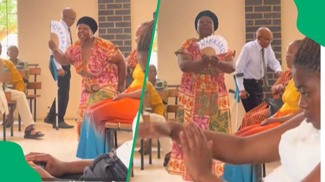 Woman shows off GalxBoy purchase Woman shows off GalxBoy purchase