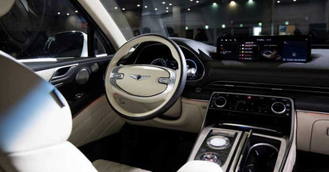 GV80: 10 airbags, AI driver assistant and 9 other safety features on Tiger Woods car that crashed